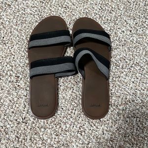 Sanuk sandals